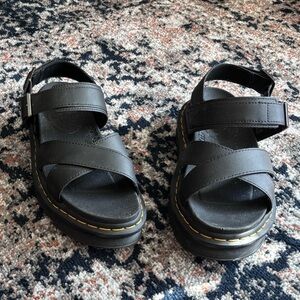 Dr. Marten Voss ll sandals size 8